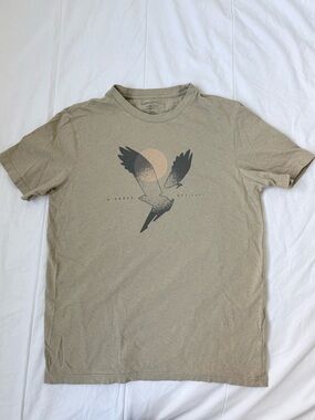 American Eagle Super Soft Eagle Graphic Tee Tan Standard Fit Size Medium Men